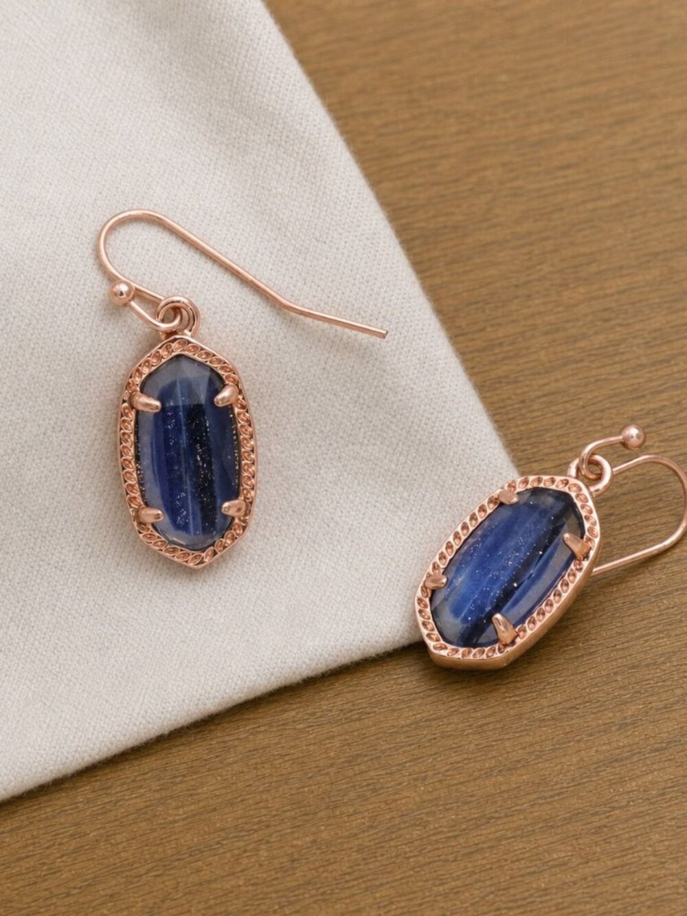 Kendra Scott Lee Rose Gold Navy Dusted Glass Drop Earrings - Picture 2 of 2